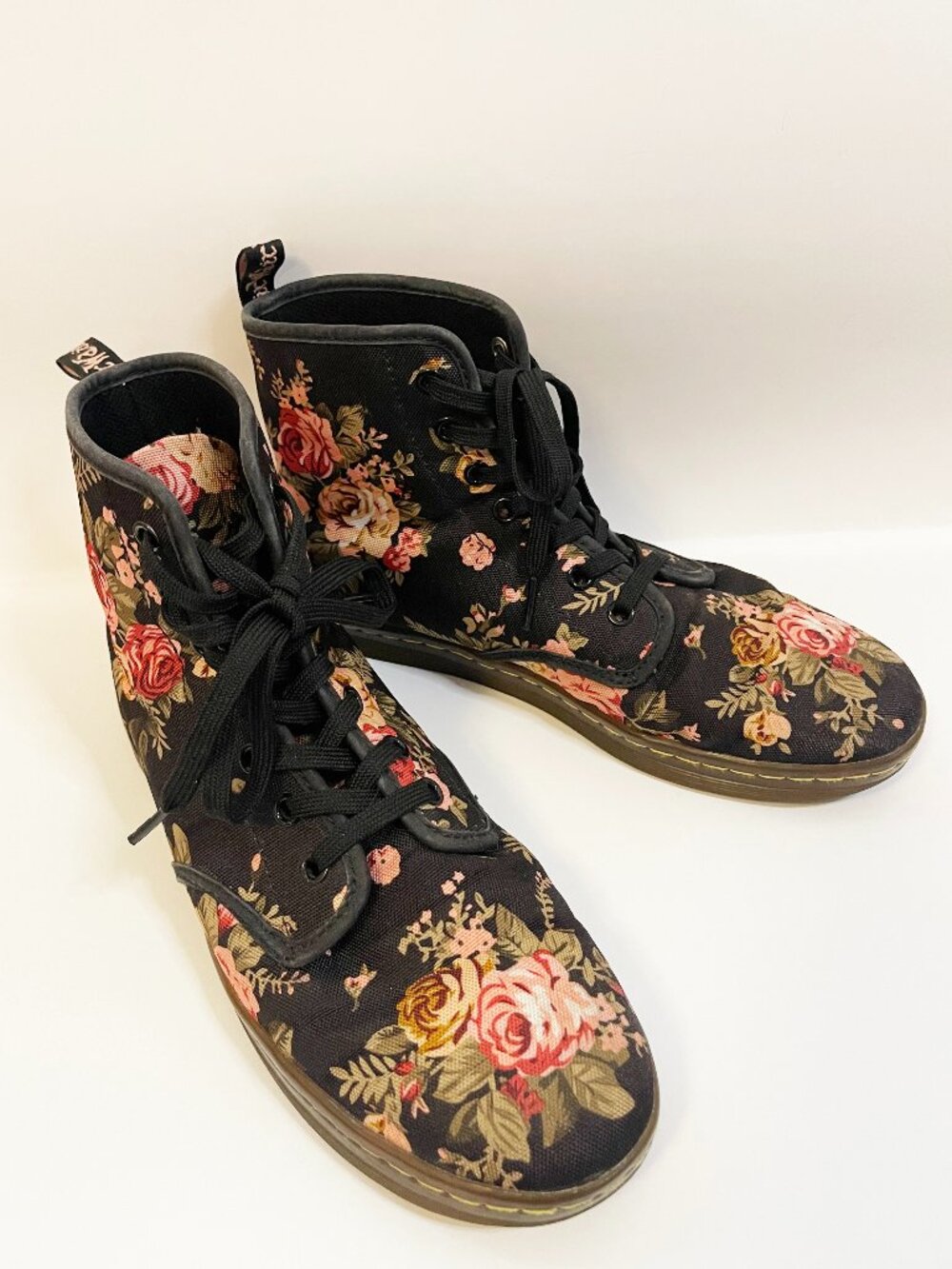Dr. Martens Shoreditch Boots Dark Floral Canvas Lace-Up Ankle Boots Women’s 9 US